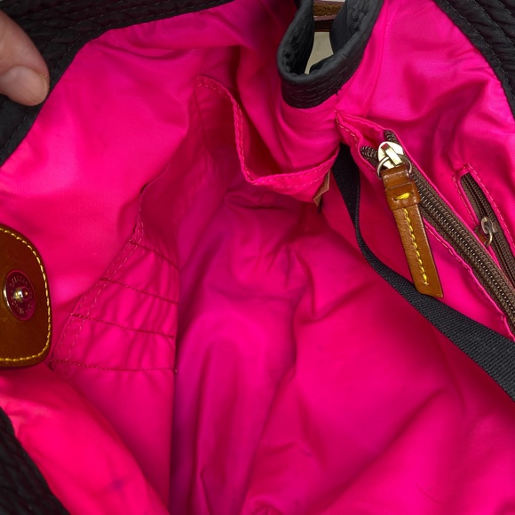 DOONEY & BOURKE BLACK NYLON CINCH-SIDE TOTE - Picture 12 of 12